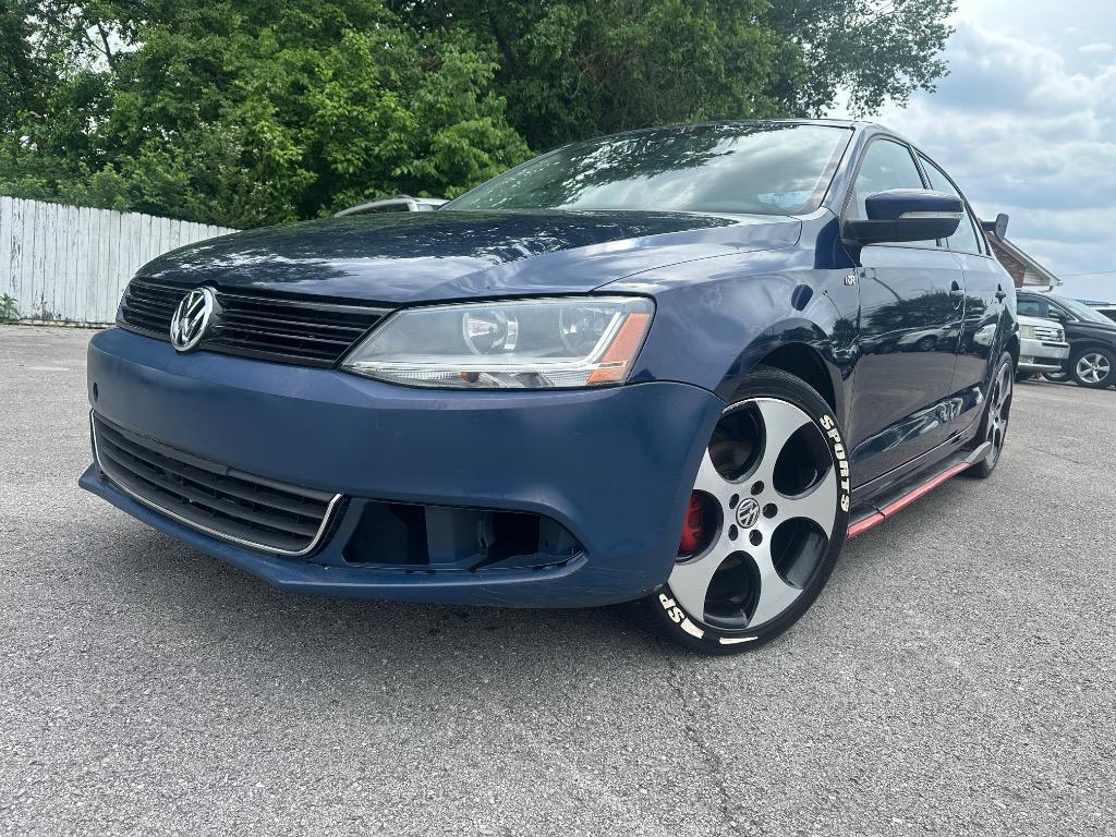 2012 Volkswagen Jetta SE 6AT's photo