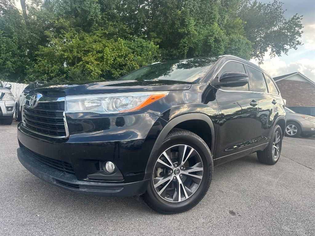 2016 Toyota Highlander XLE's photo
