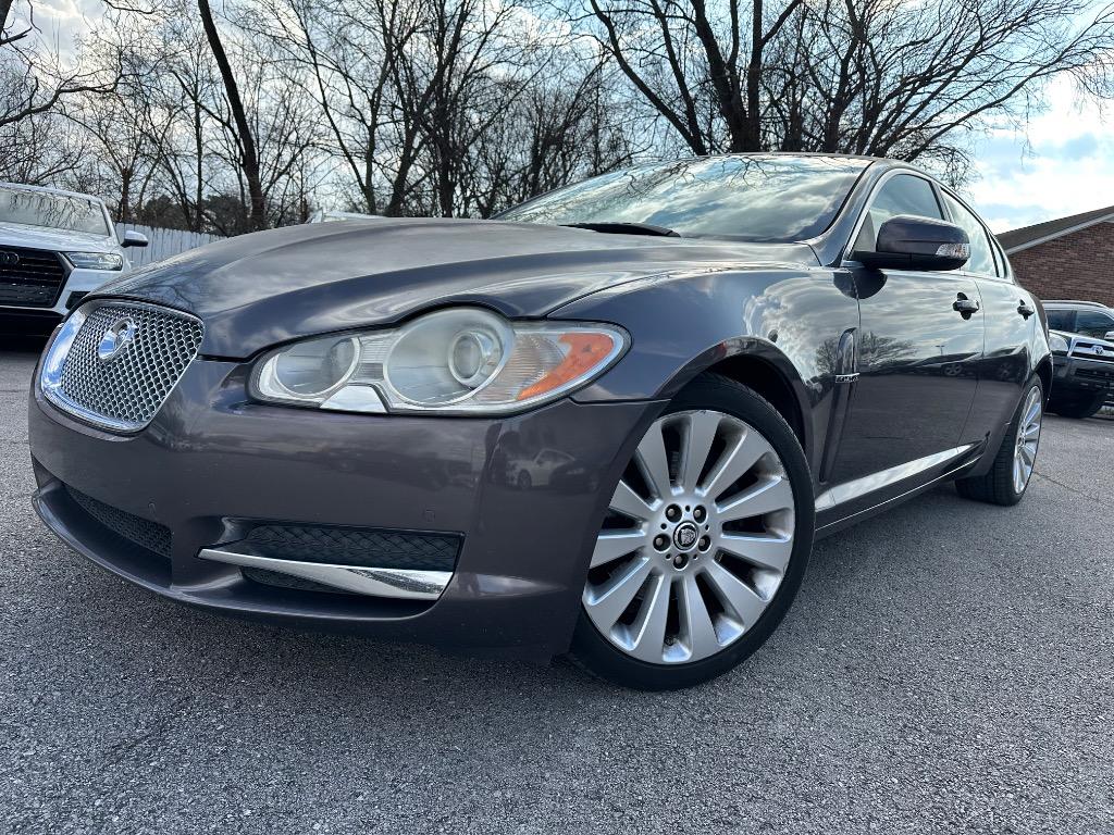 2009 Jaguar XF Premium Luxury's photo