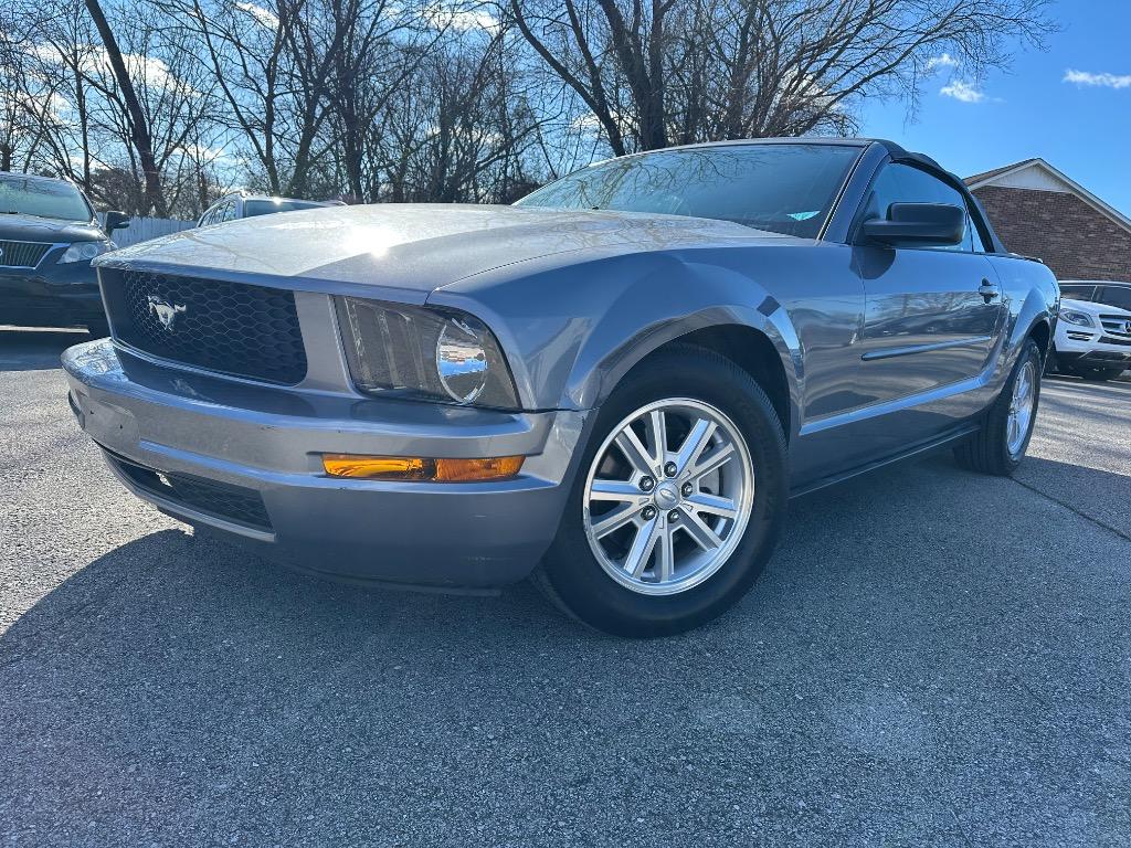 2007 Ford Mustang's photo